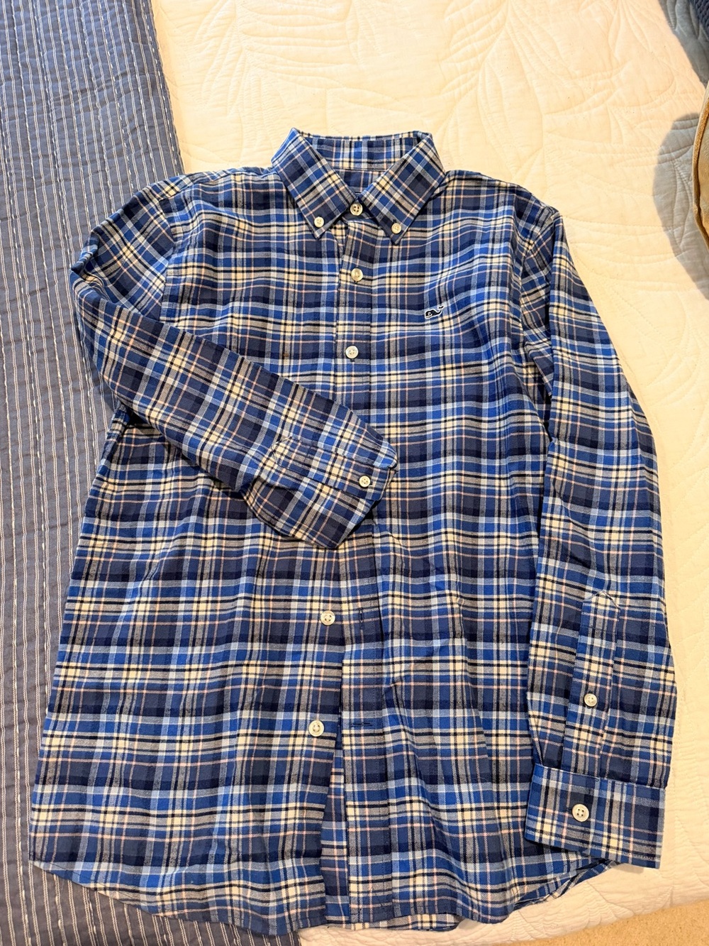 Vineyard Vines dress shirt